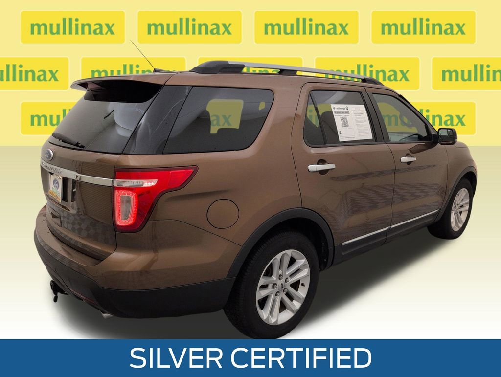 Used 2011 Ford Explorer XLT w/ 202A Rapid Spec Order Code FWD image 3