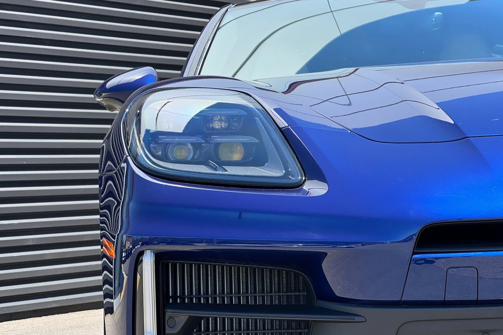 Used 2024 Porsche Panamera 4 image 38