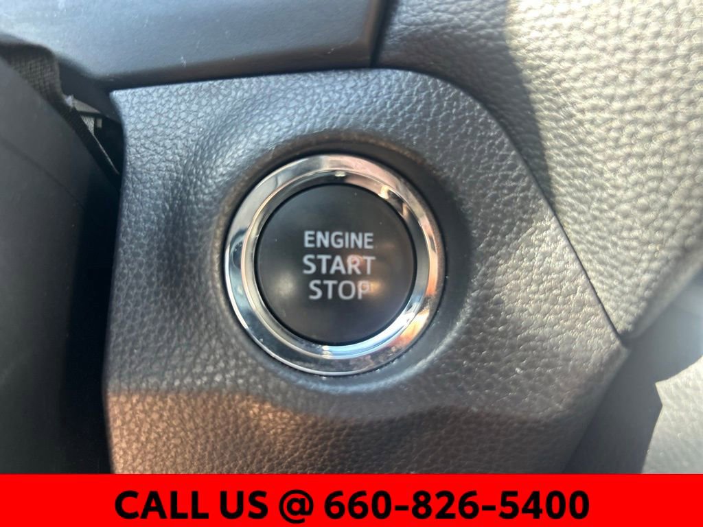 Used 2025 Toyota RAV4 XLE image 19