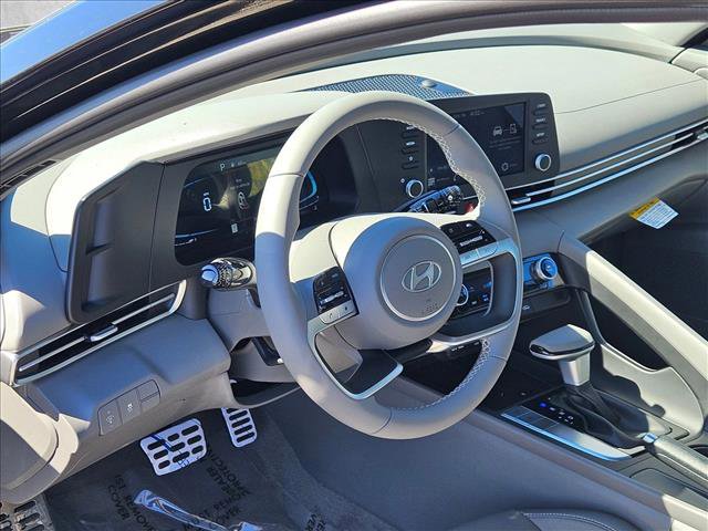 New 2025 Hyundai Elantra Sport image 3