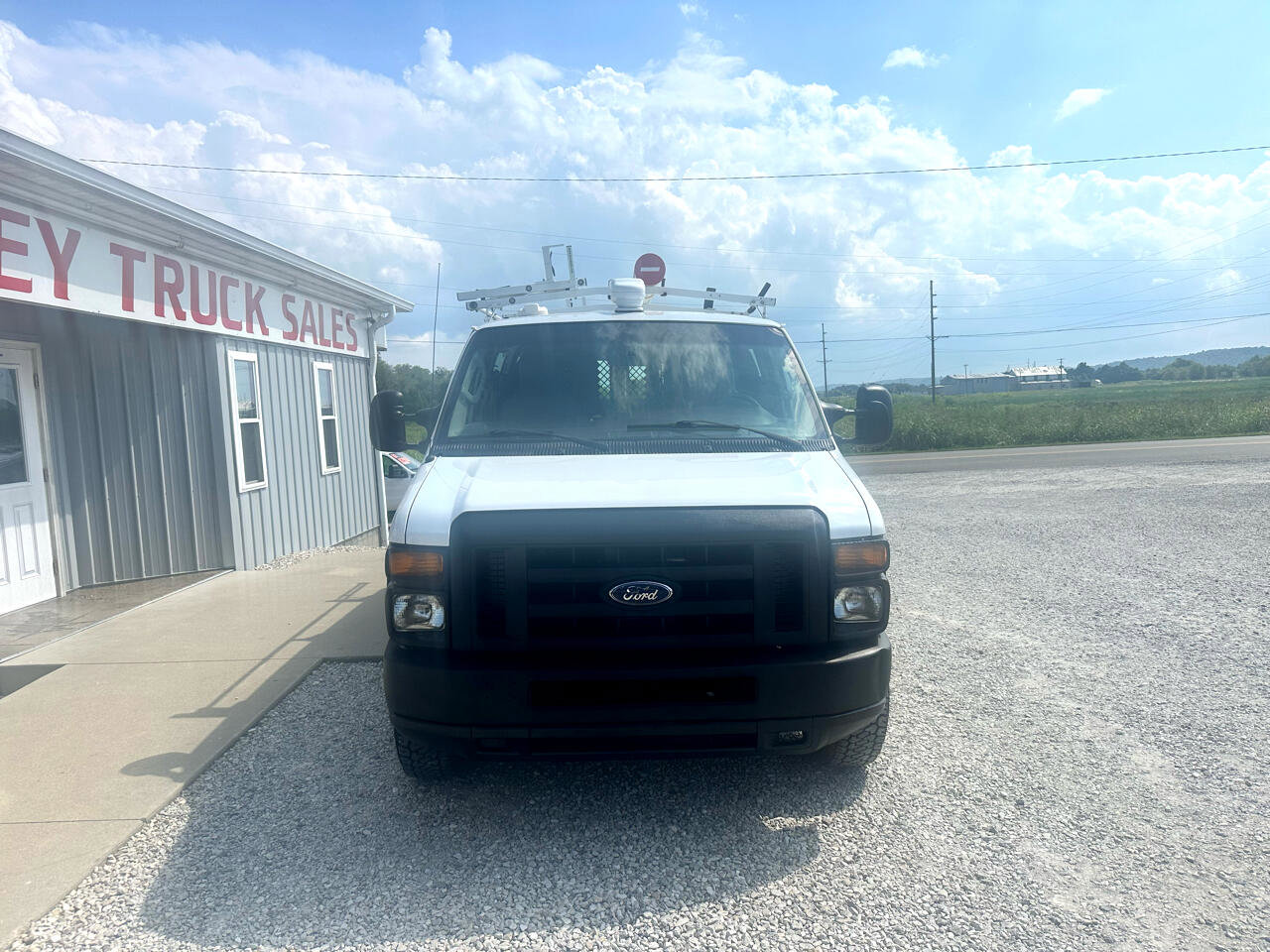 Used 2012 Ford E-350 and Econoline 350 Super Duty w/ Insulation Pkg image 5