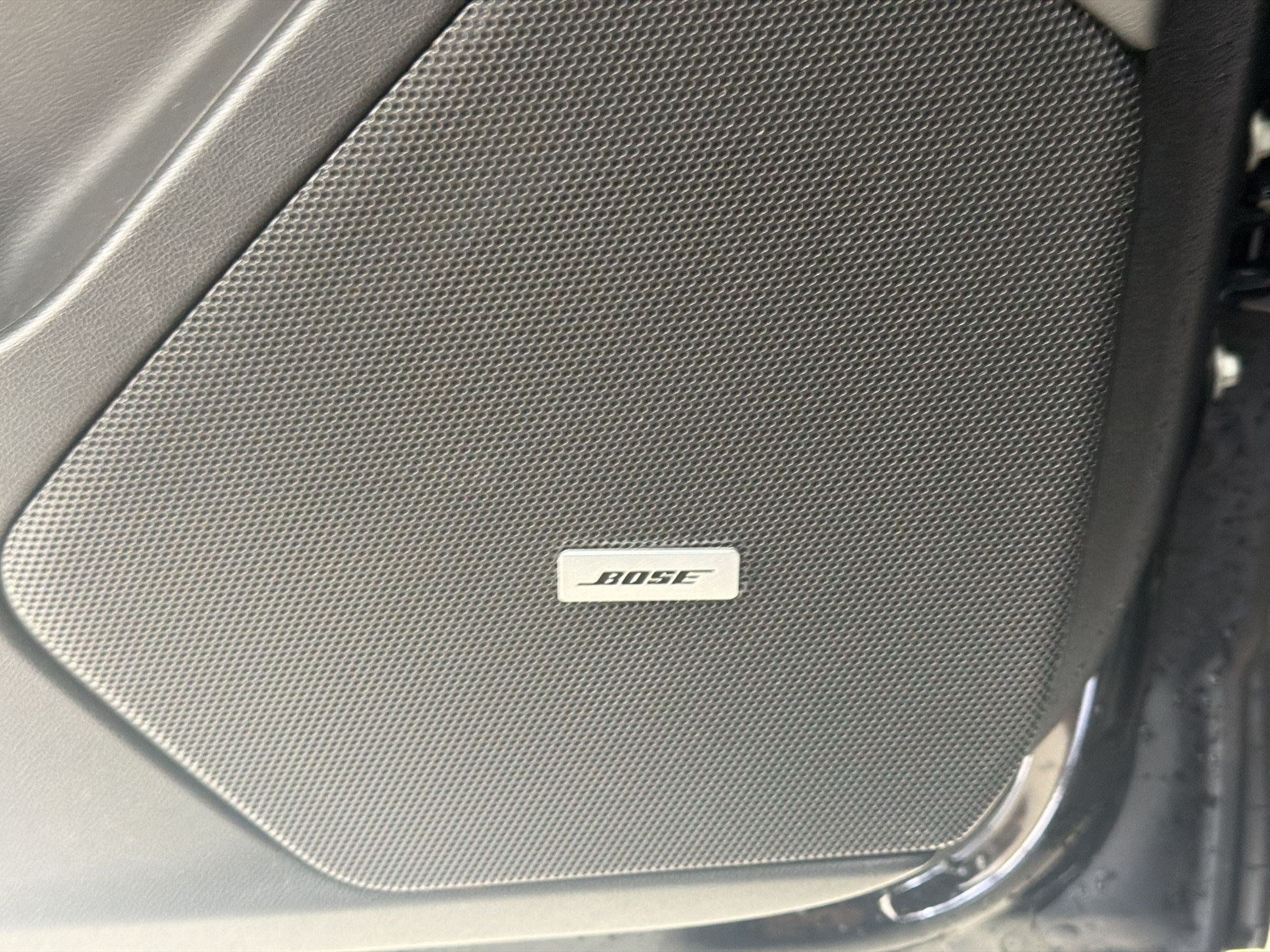 Used 2025 Cadillac XT6 Luxury FWD image 27