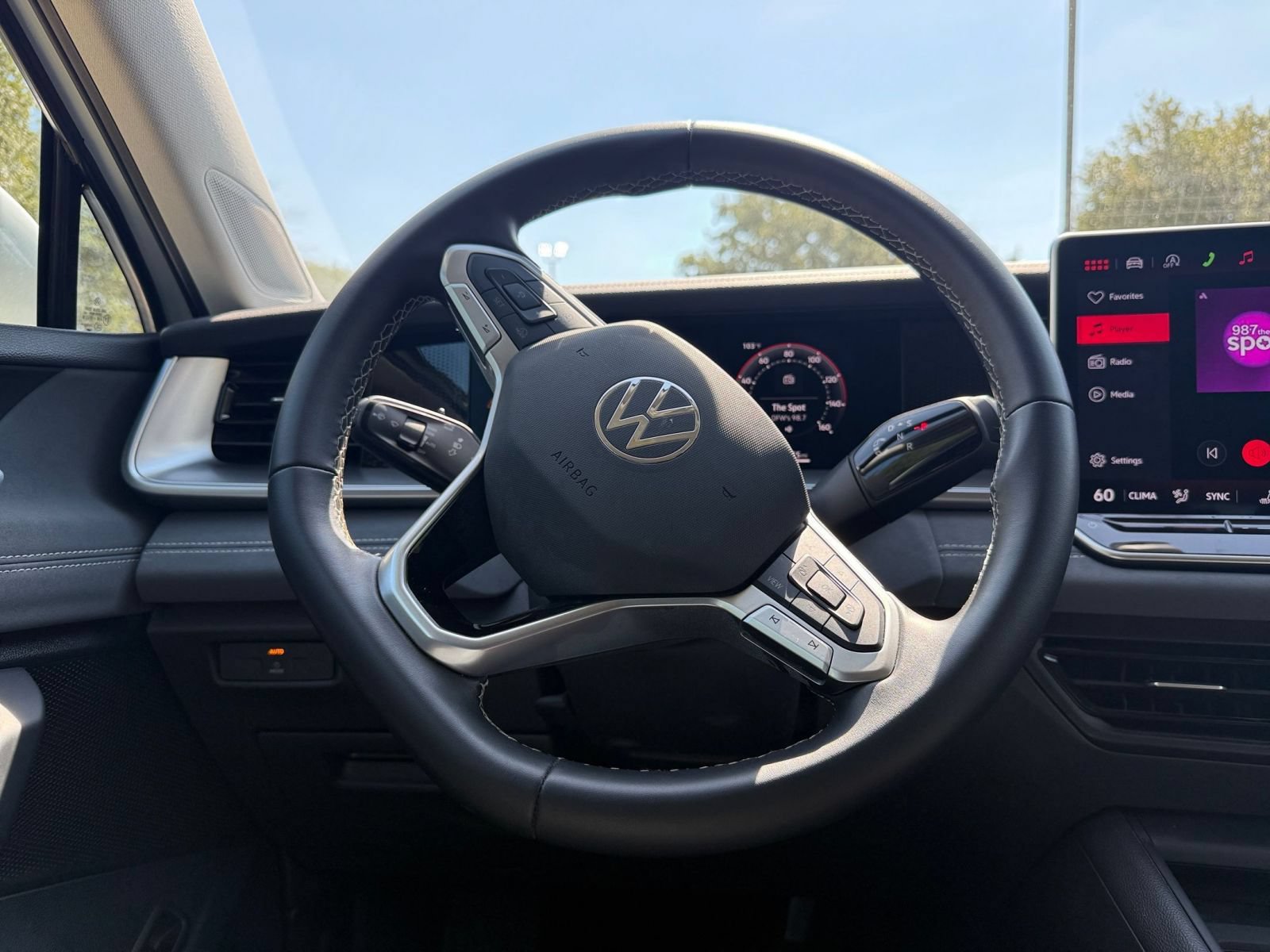 Used 2026 Volkswagen Tiguan SE FWD image 29
