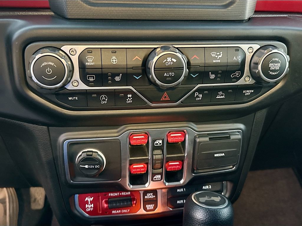 Used 2021 Jeep Wrangler Unlimited Rubicon w/ LED Lighting Group image 16