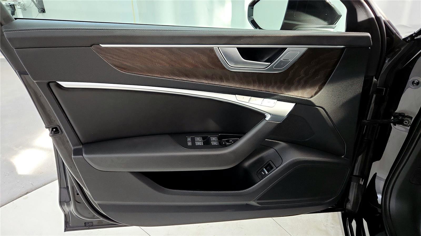 Used 2023 Audi A6 3.0T Premium image 24