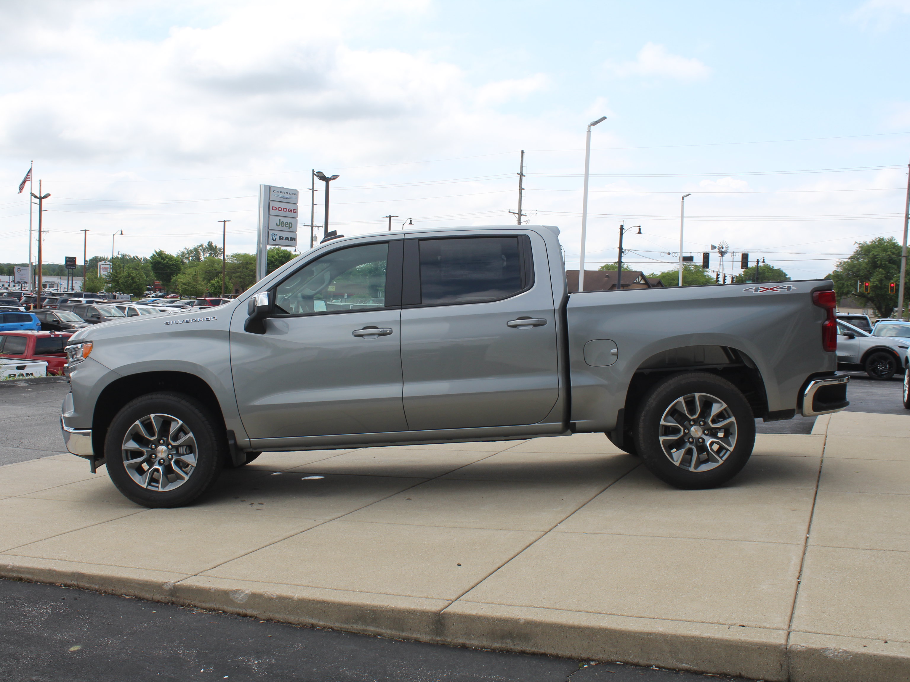 New 2026 Chevrolet Silverado 1500 LT AWD/4WD image 6