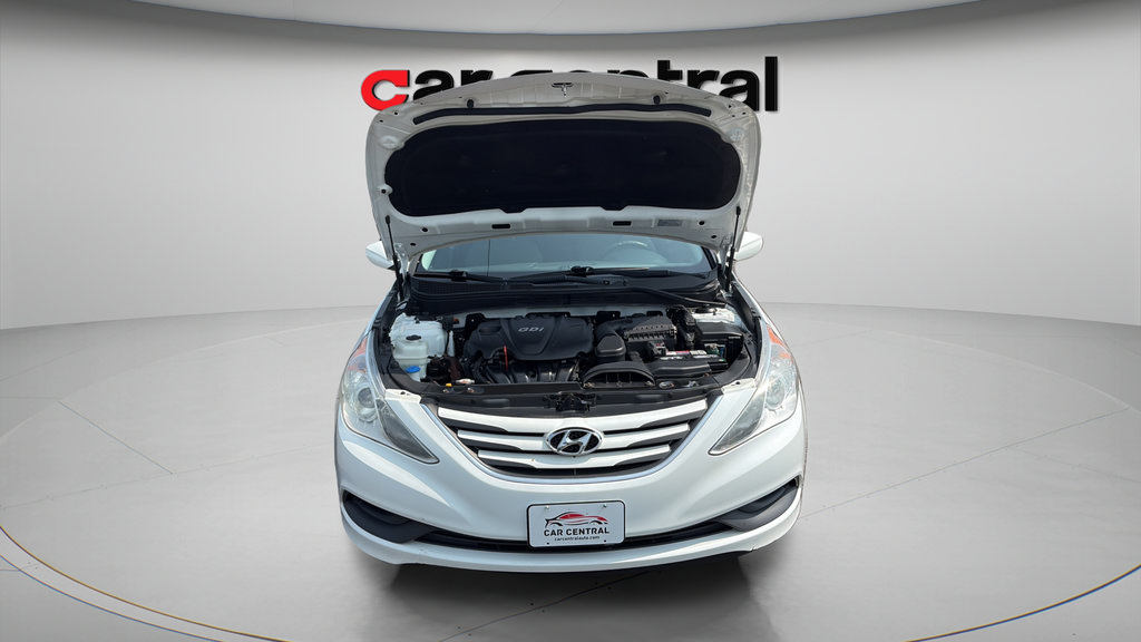 Used 2014 Hyundai Sonata GLS FWD image 2
