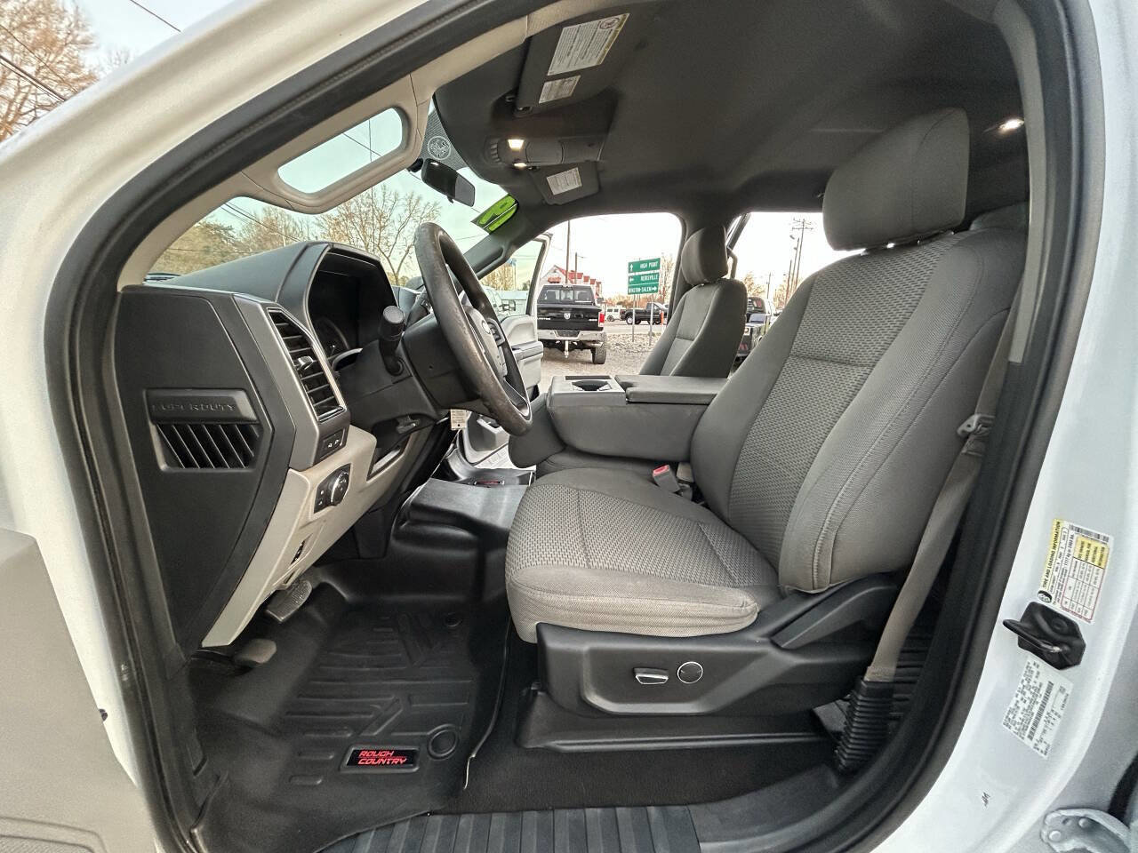 Used 2019 Ford F250 XLT w/ XLT Value Package image 18
