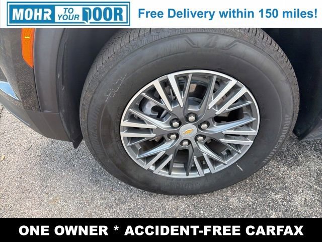 Used 2025 Chevrolet Traverse LT image 9