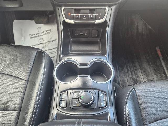 Used 2023 GMC Terrain SLT w/ Infotainment Package II FWD image 31