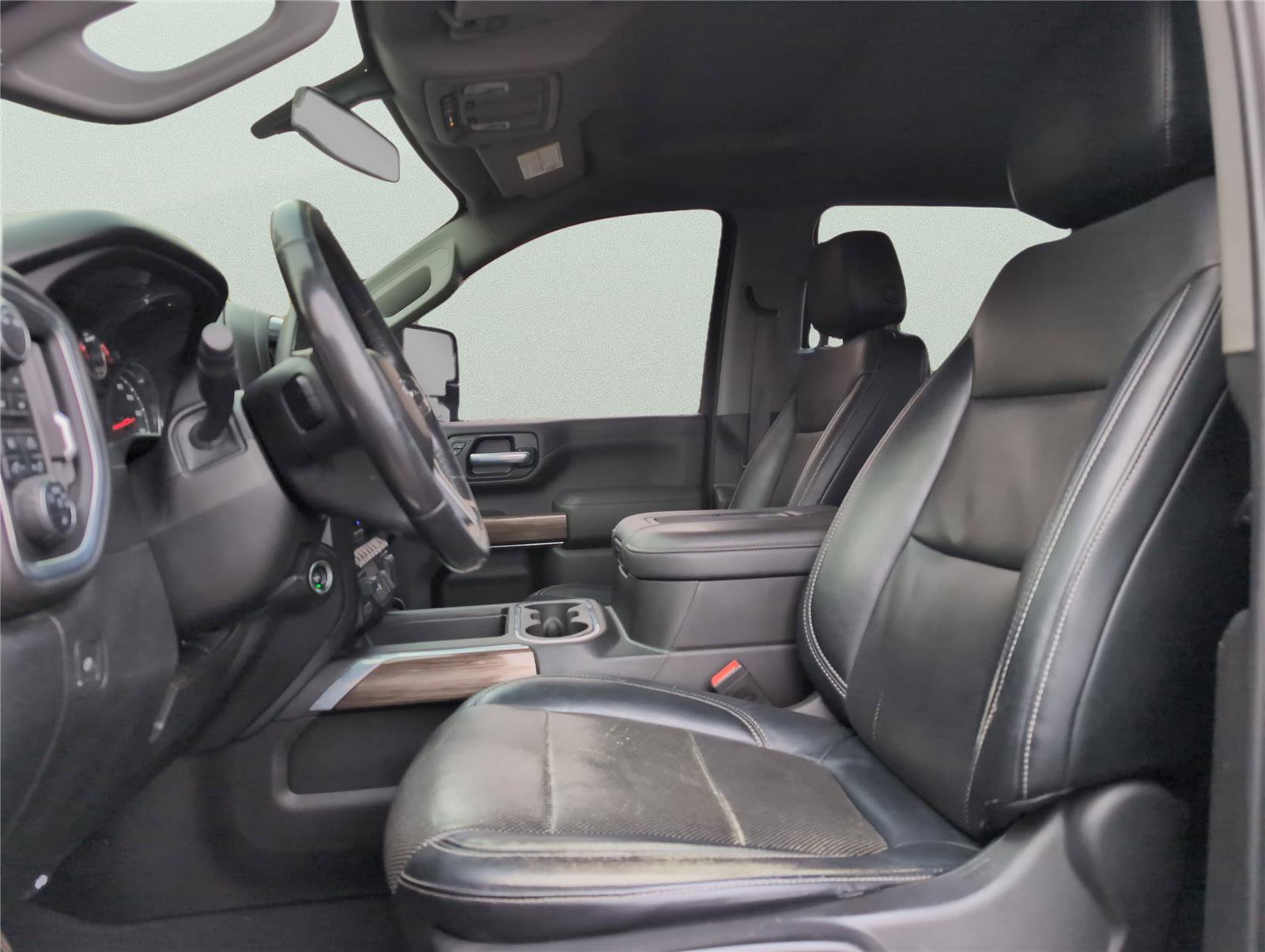 Used 2021 Chevrolet Silverado 2500 LT w/ Midnight Edition image 9