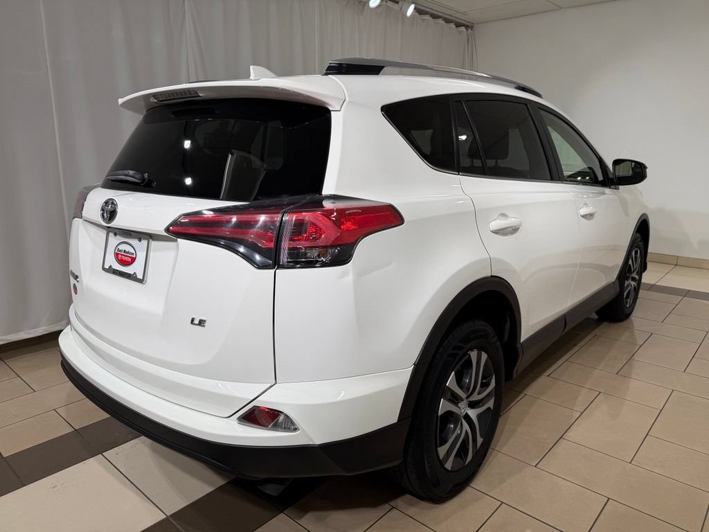 Certified 2017 Toyota RAV4 LE w/ Carpet Mat Package FWD image 5