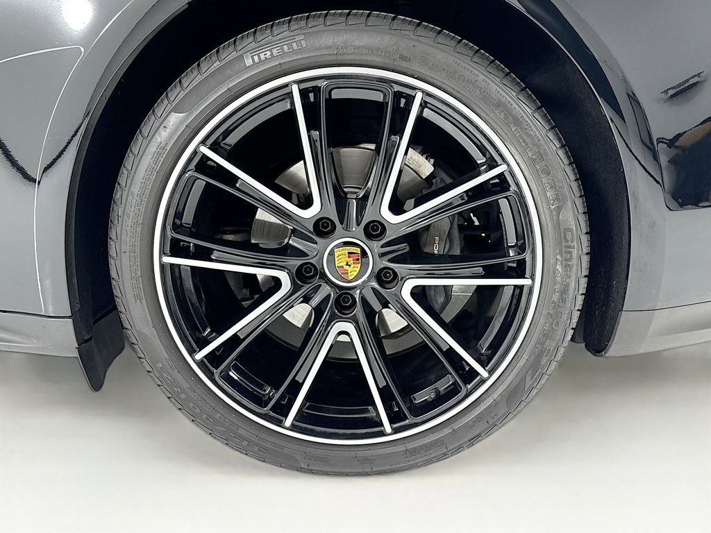 Certified 2023 Porsche Panamera Platinum Edition image 36