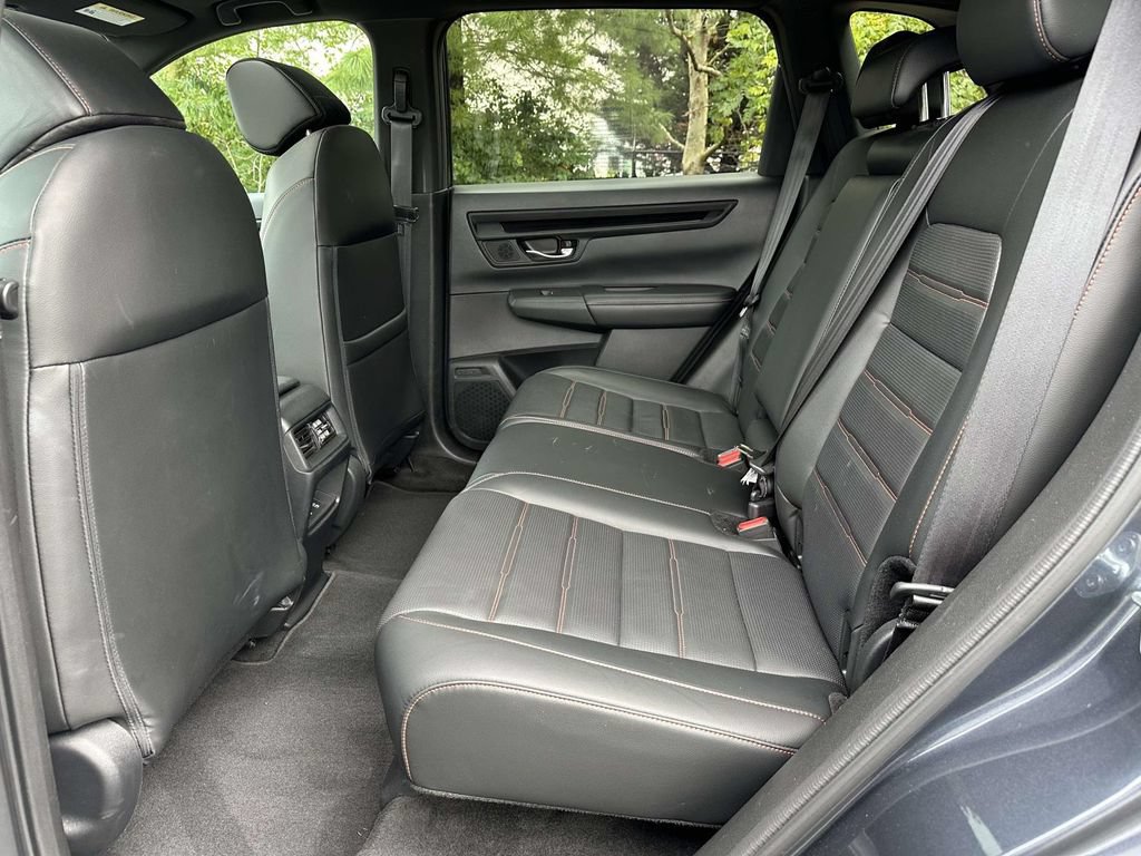 Used 2025 Honda CR-V Sport-L image 10