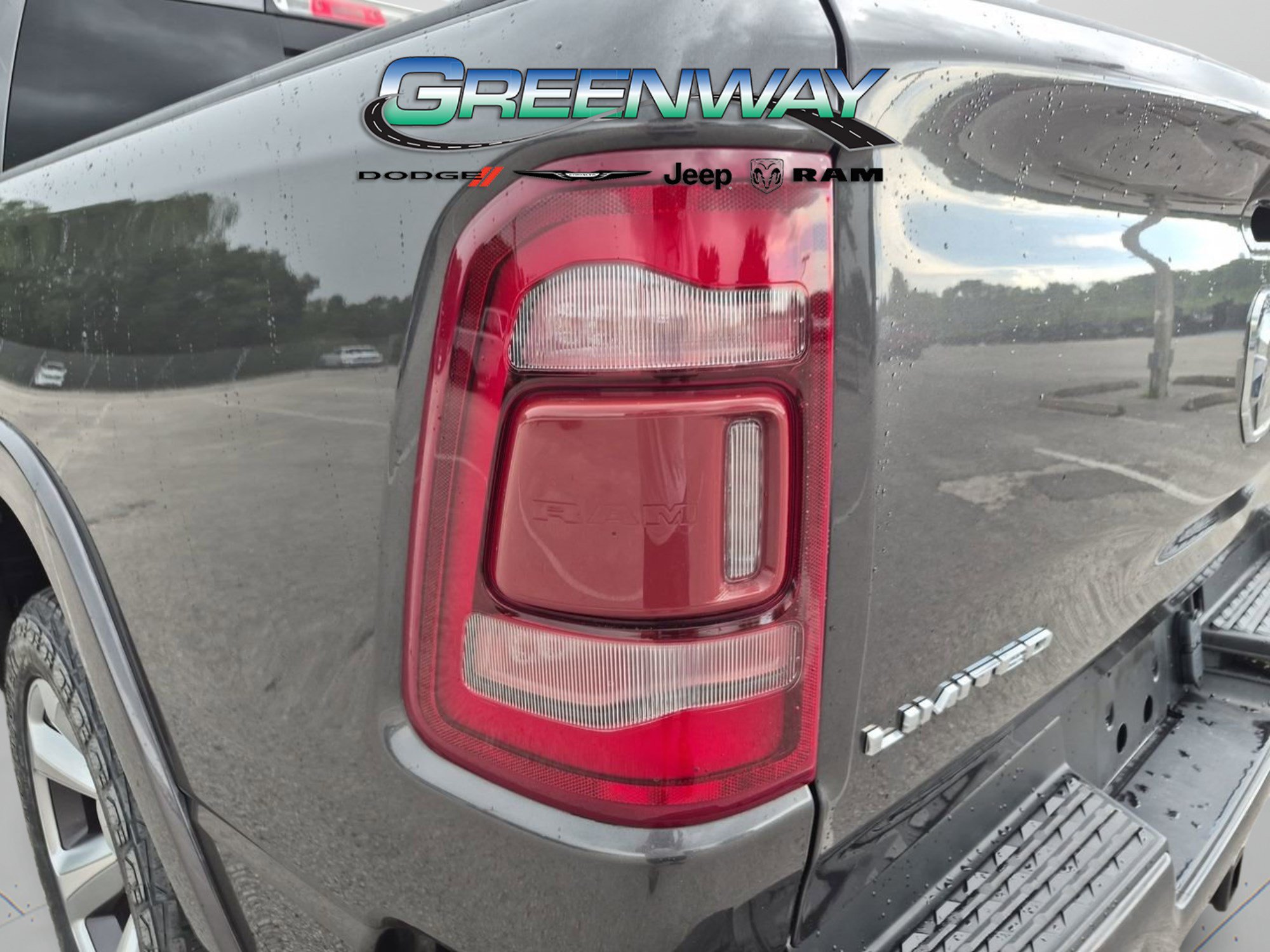 Used 2022 RAM 1500 Limited w/ Body Color Bumper Group AWD/4WD image 30