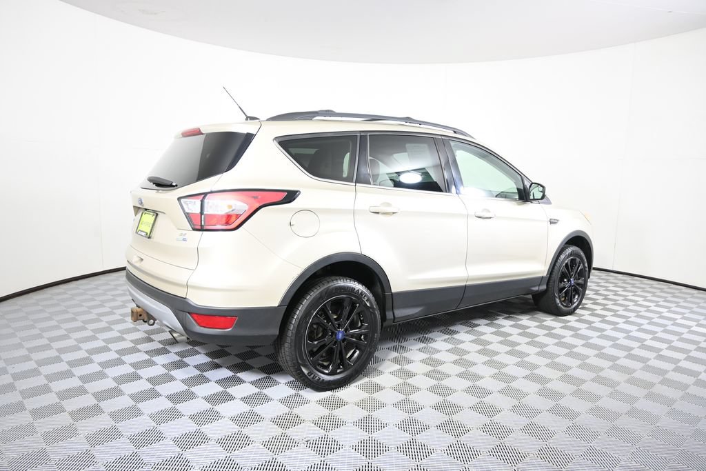 Used 2018 Ford Escape SE AWD/4WD image 6