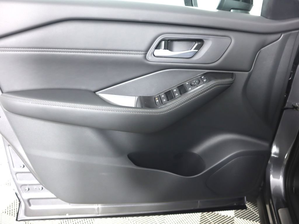 New 2026 Nissan Rogue SV image 16