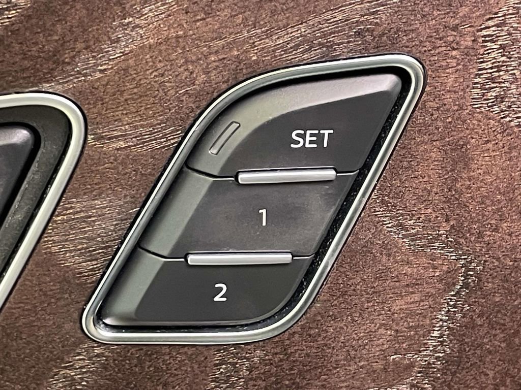 Used 2020 Audi Q8 Prestige w/ Prestige Package image 36