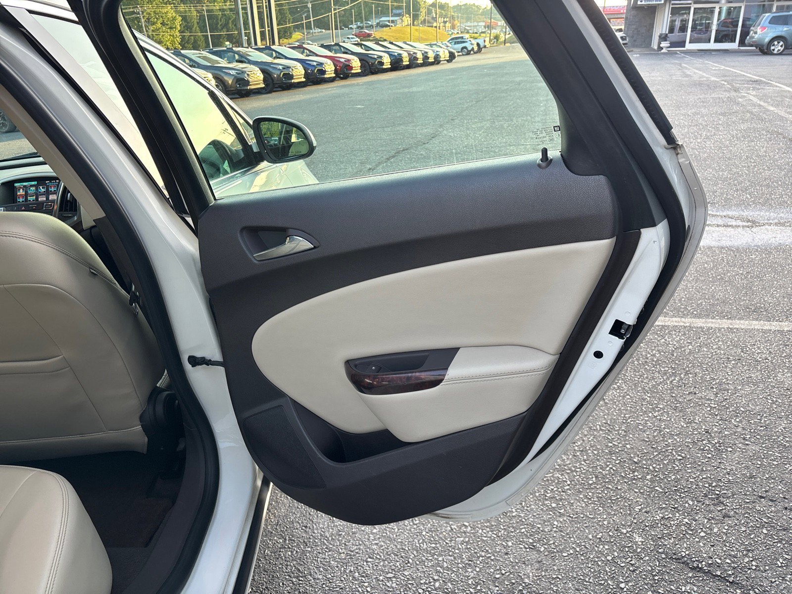 Used 2015 Buick Verano Leather w/ Experience Buick Package image 39