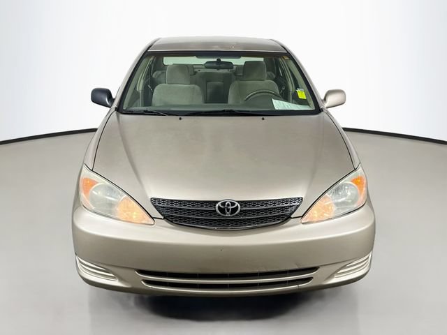 Used 2004 Toyota Camry LE FWD image 2