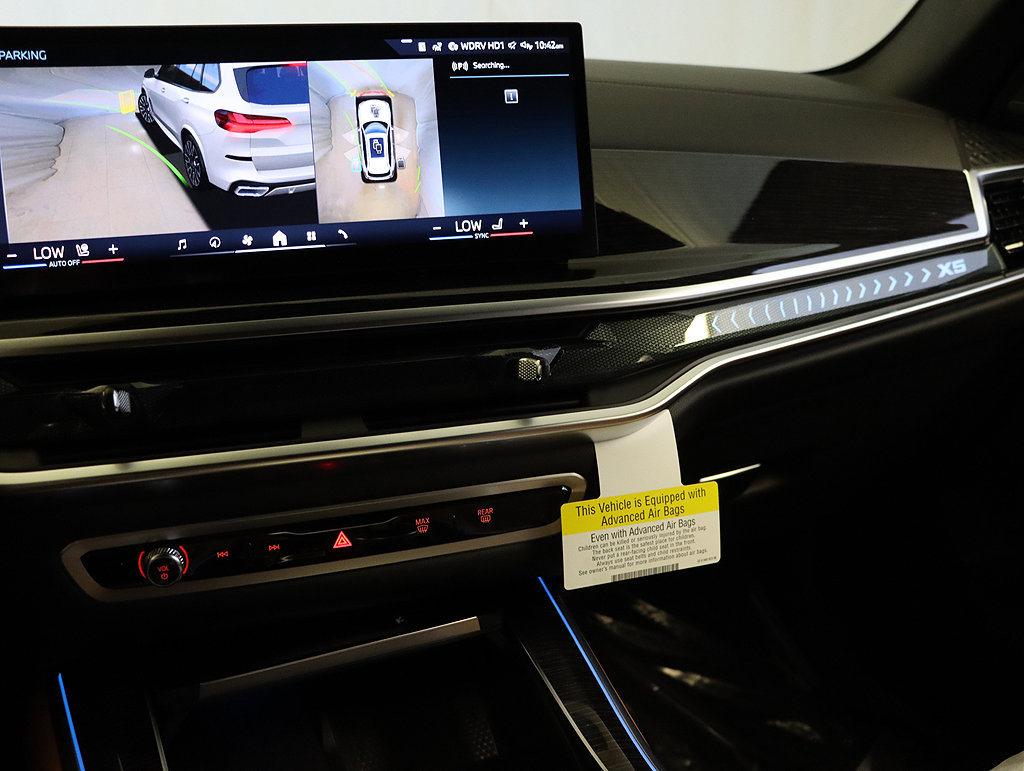 Used 2026 BMW X5 xDrive50e w/ M Sport Package image 25