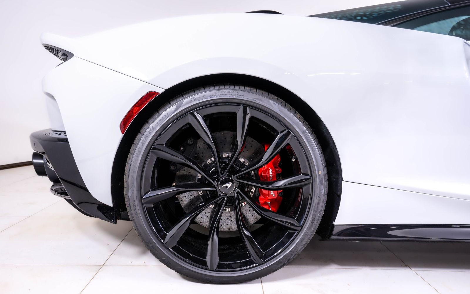 New 2026 McLaren GTS RWD image 15