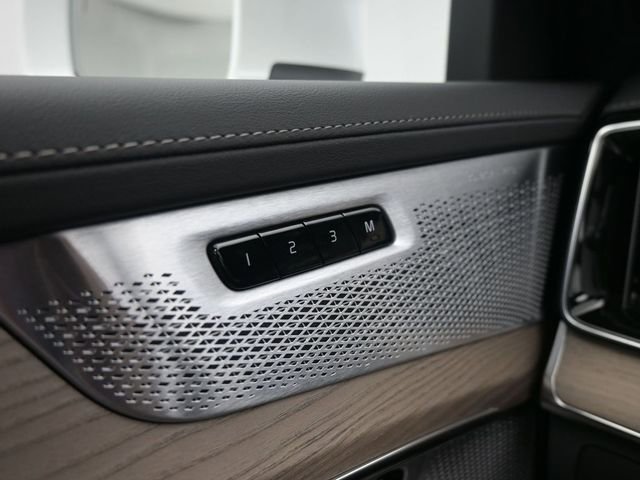 New 2026 Volvo XC90 B6 Ultra w/ Lounge Package image 30