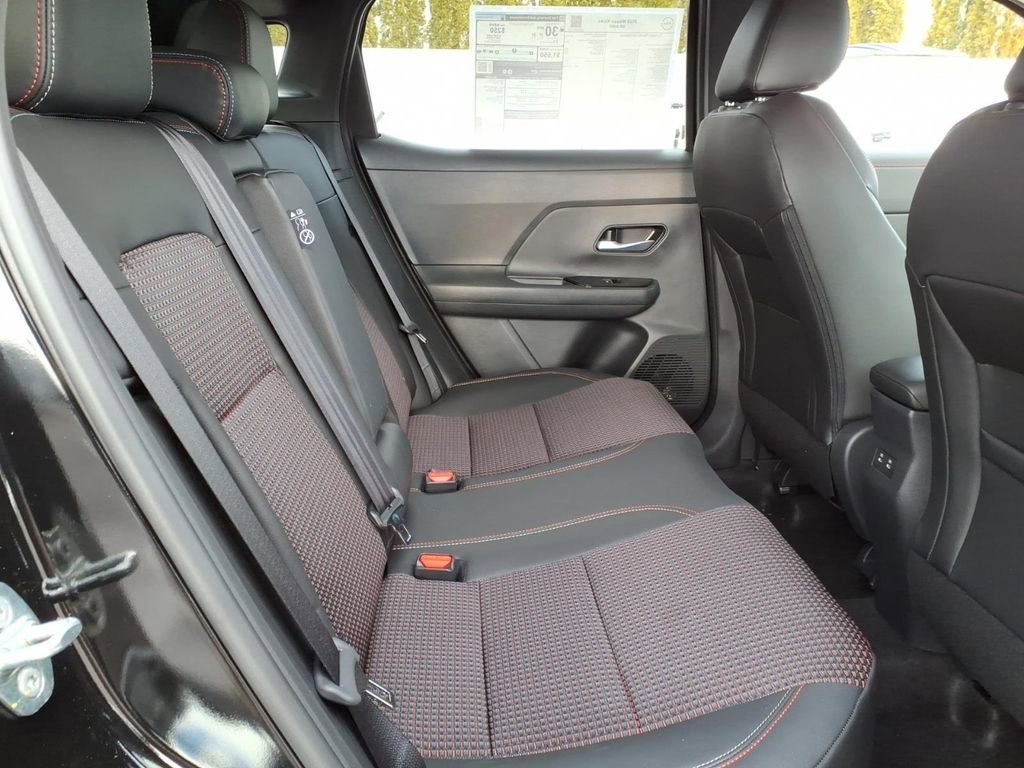 New 2026 Nissan Kicks SR w/ Cold Weather Package image 8