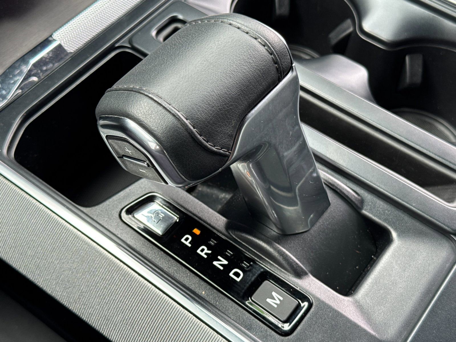 Used 2024 Ford F150 Platinum image 25