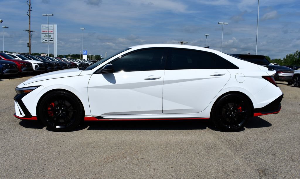 Used 2025 Hyundai Elantra N FWD image 5