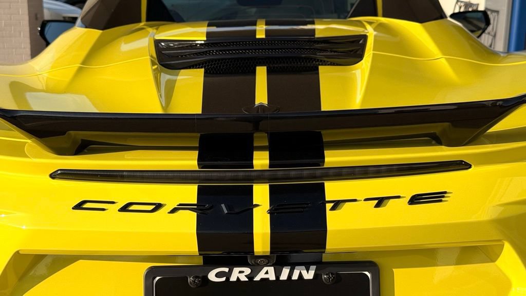Used 2021 Chevrolet Corvette Stingray Premium Conv w/ Z51 Performance Package RWD image 46
