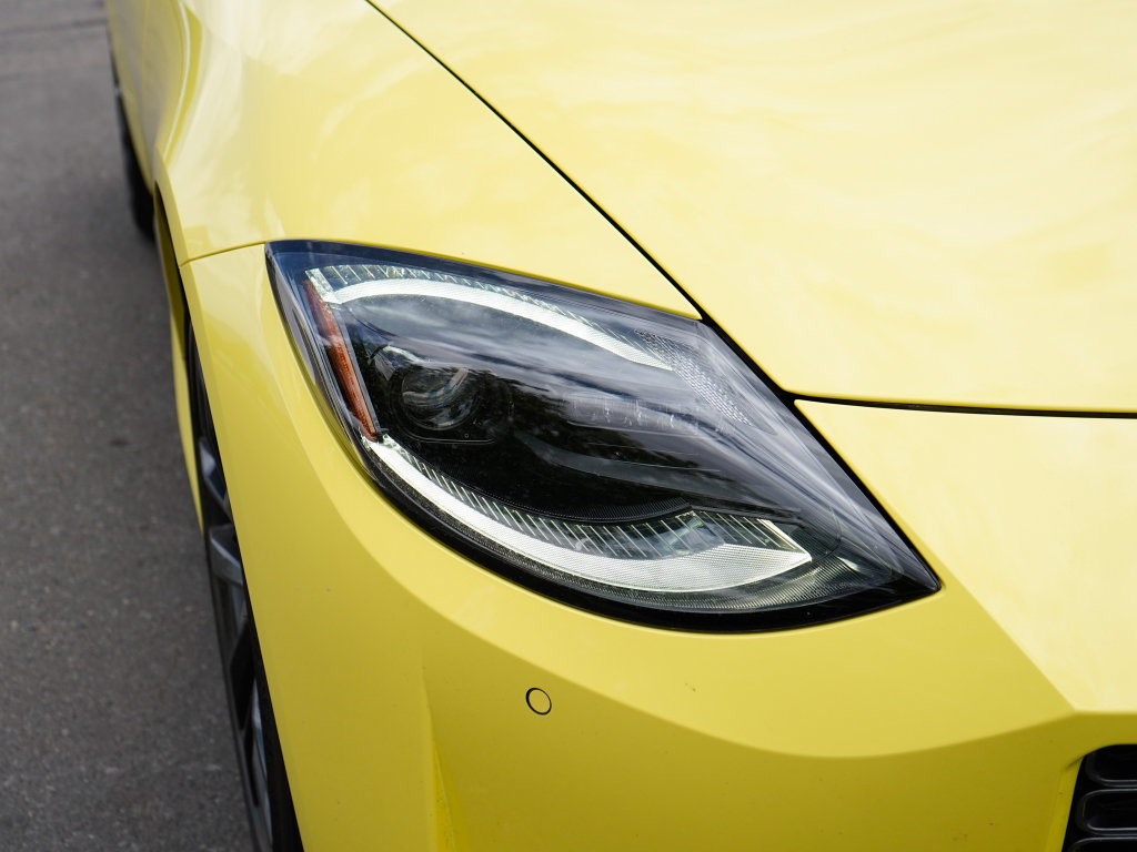 Used 2024 Nissan Z Performance w/ Floor Mat Package RWD image 2