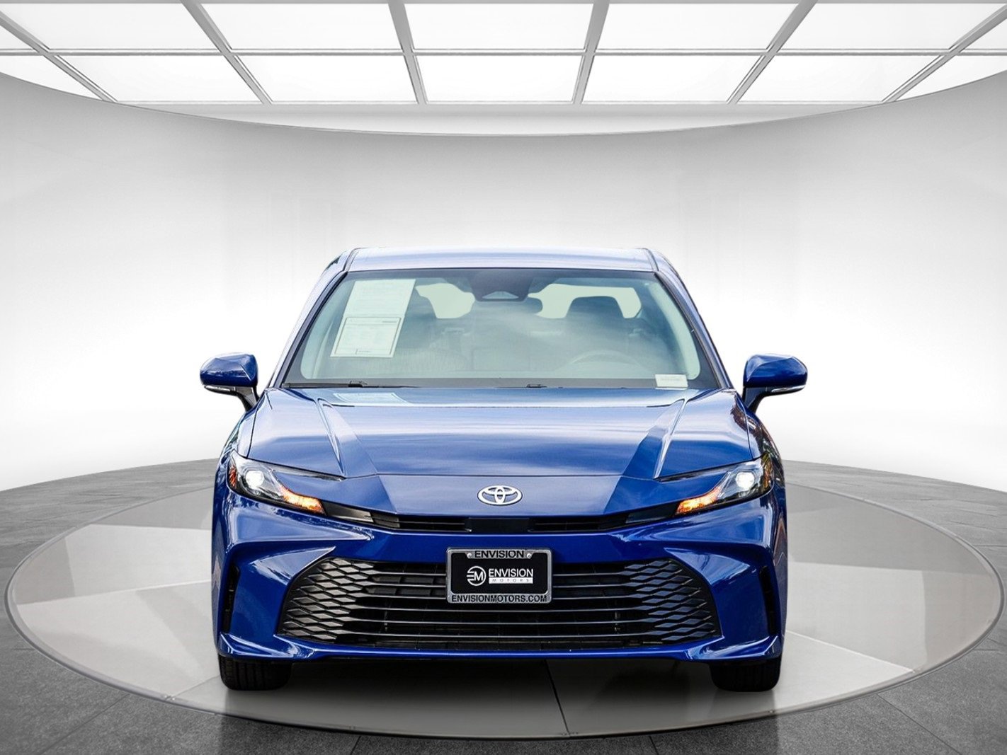 Used 2025 Toyota Camry LE image 6