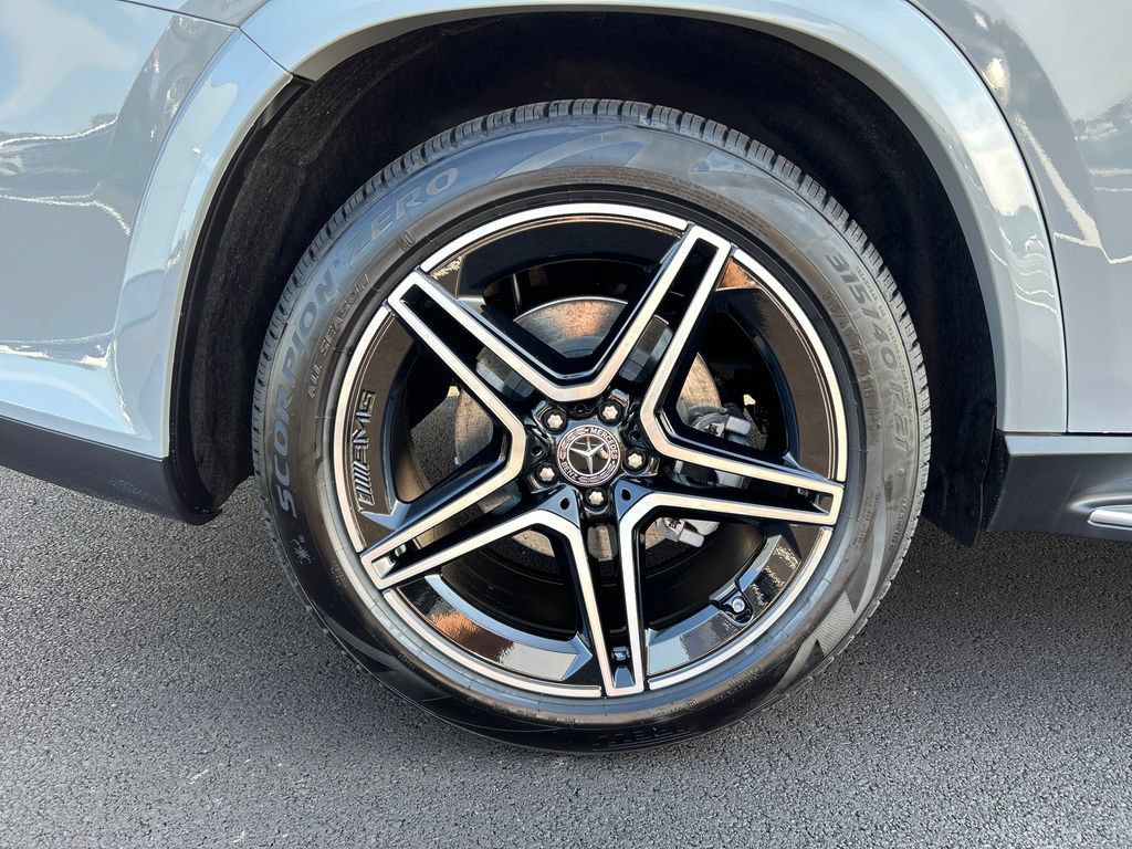 New 2026 Mercedes-Benz GLS 450 4MATIC image 35