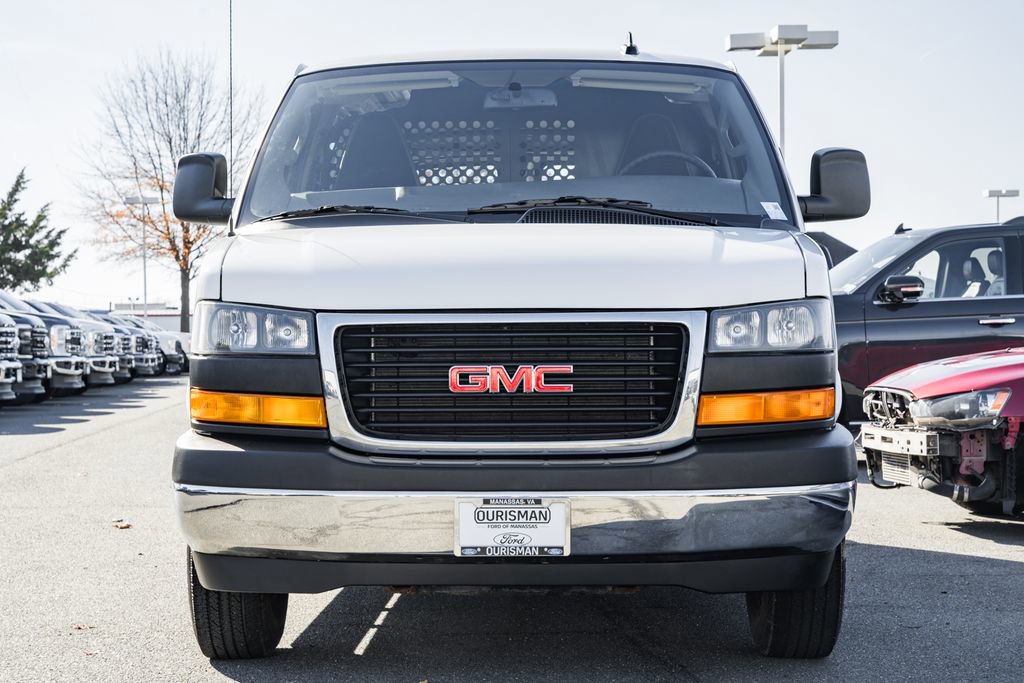 Used 2023 GMC Savana 2500 image 2