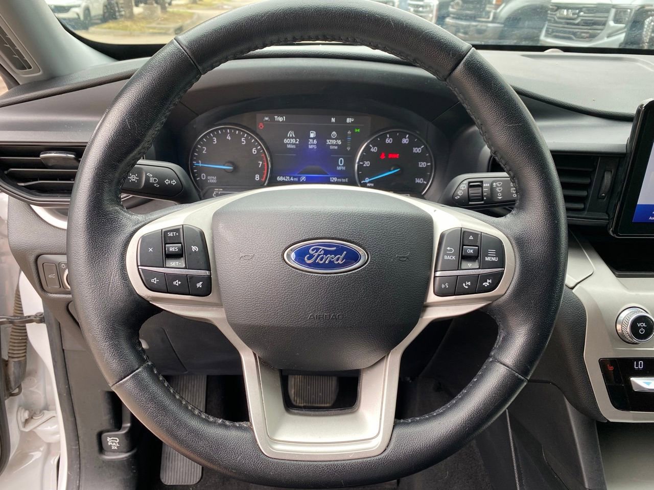 Used 2021 Ford Explorer XLT image 23