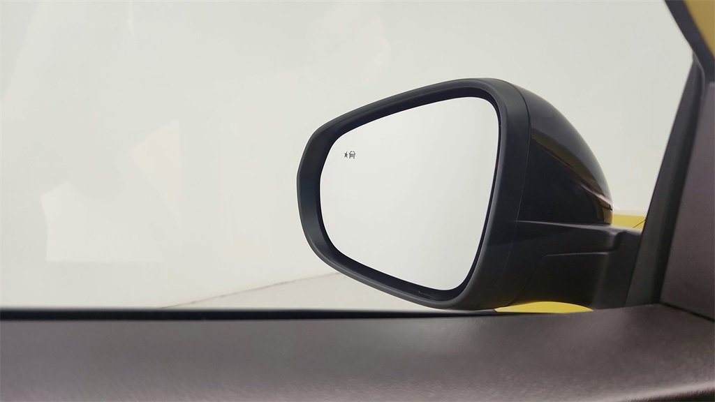 Certified 2024 Chevrolet Trax RS w/ Sunroof Package image 17