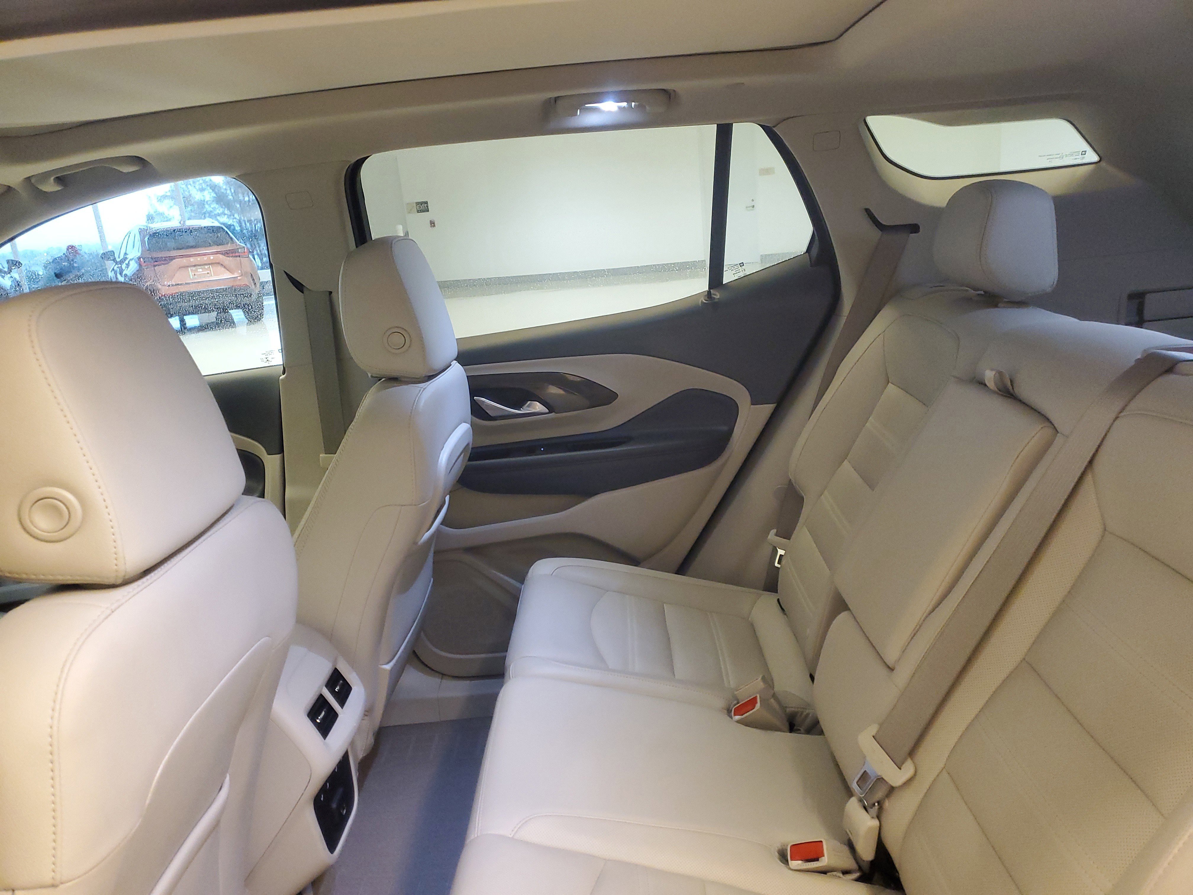 Used 2022 GMC Terrain Denali w/ Denali Premium Package image 15