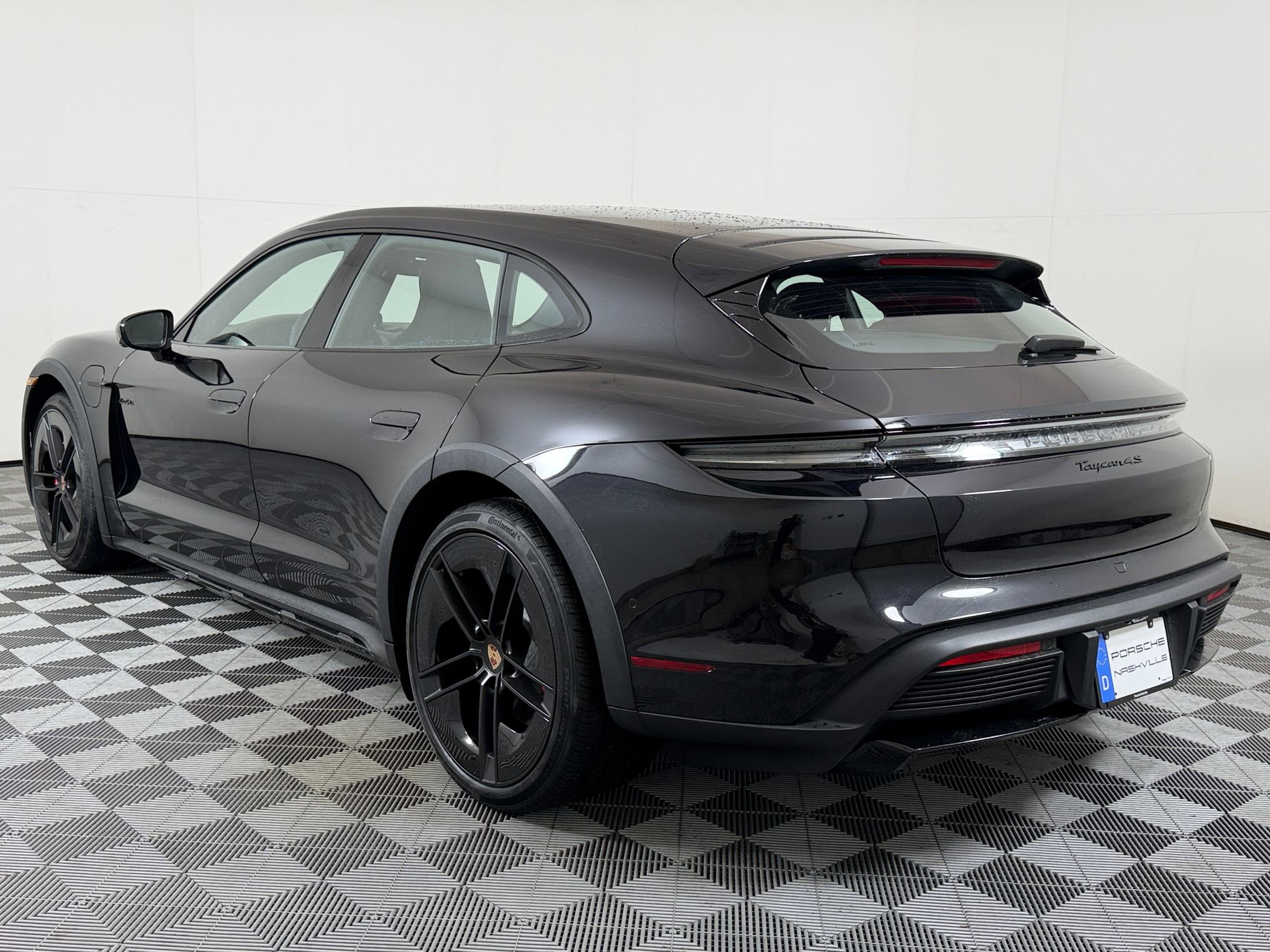 New 2026 Porsche Taycan 4S AWD/4WD image 3