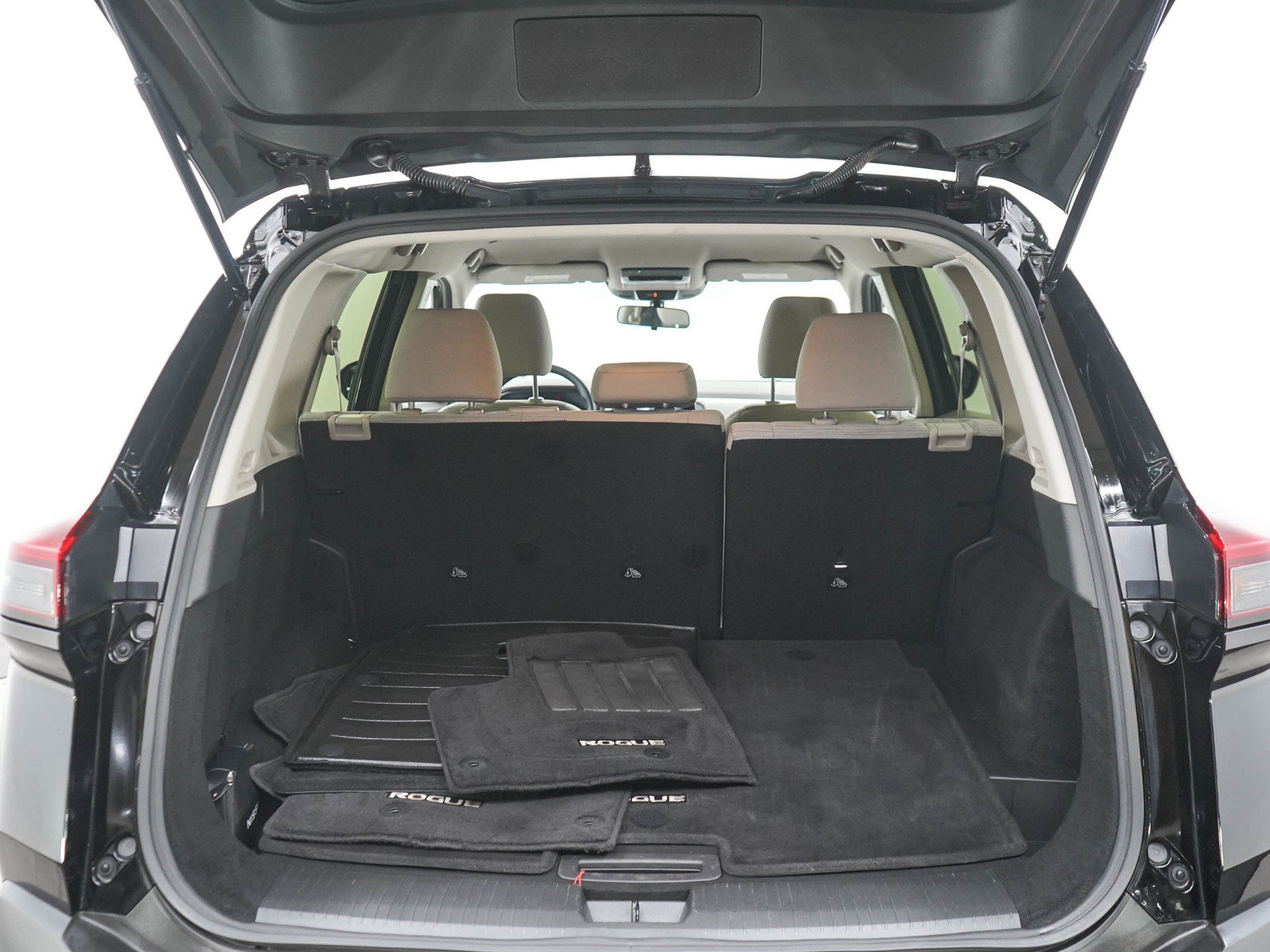 Used 2023 Nissan Rogue SV AWD/4WD image 16