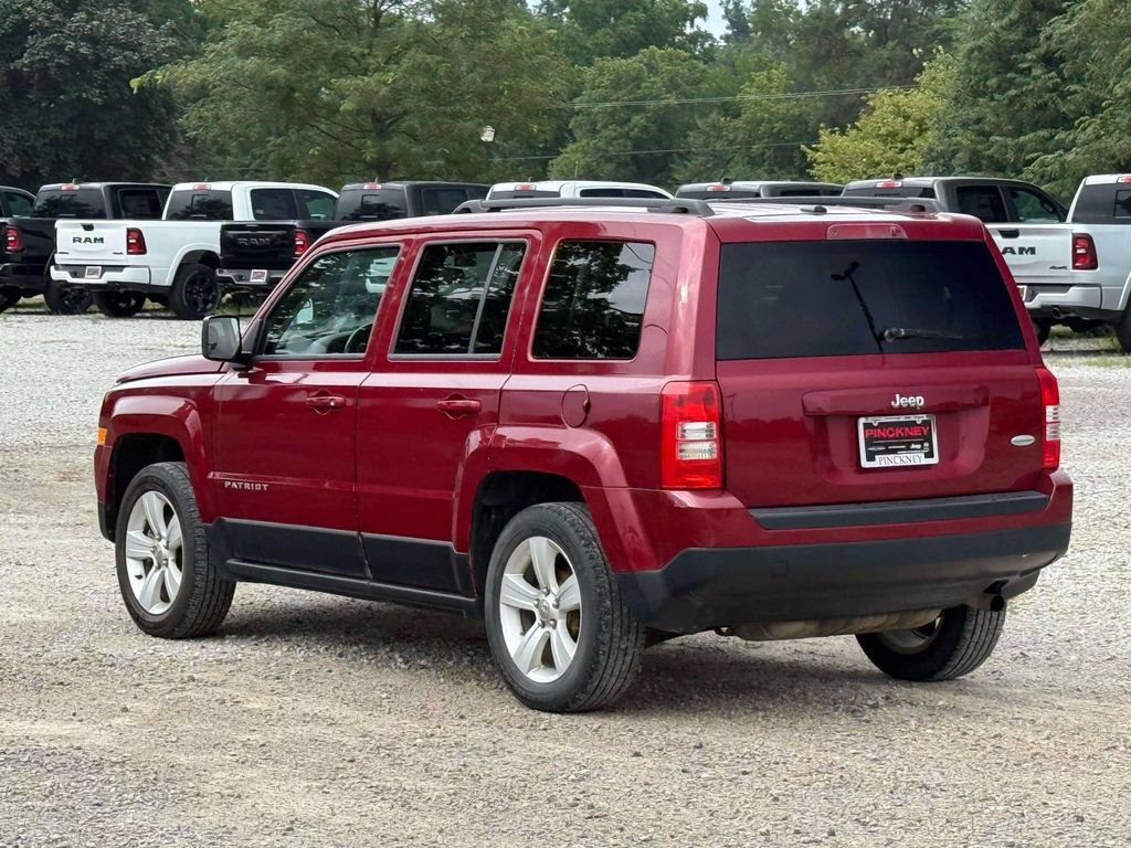 Used 2015 Jeep Patriot Latitude FWD image 9
