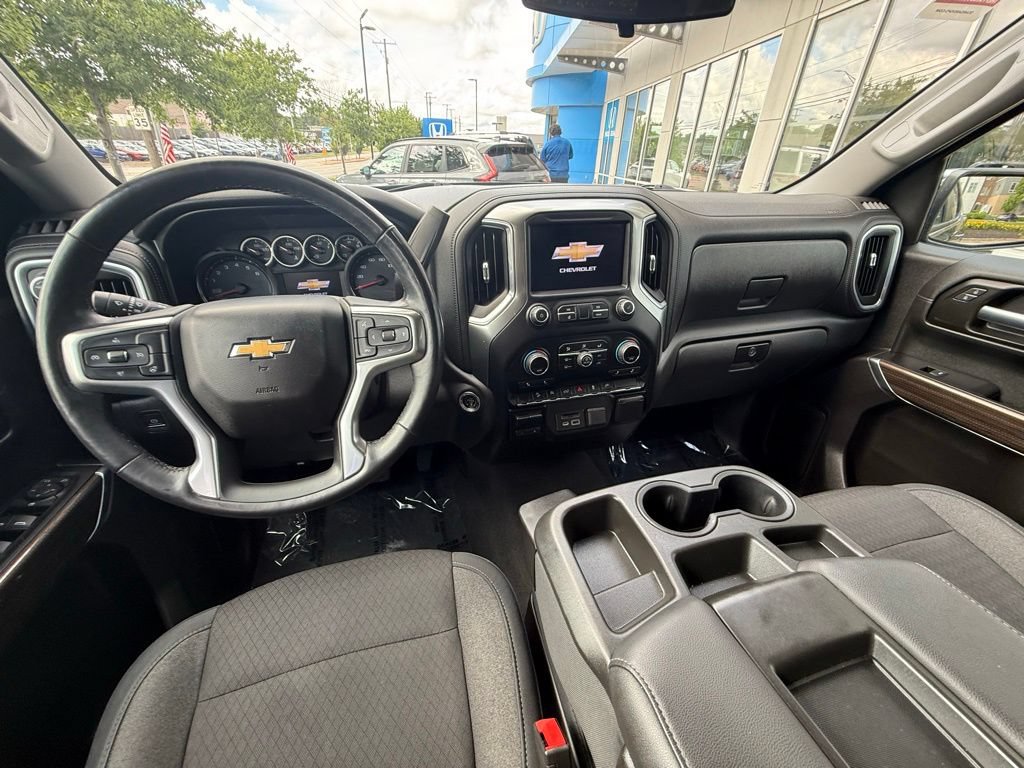 Used 2020 Chevrolet Silverado 1500 LT w/ All-Star Edition AWD/4WD image 6