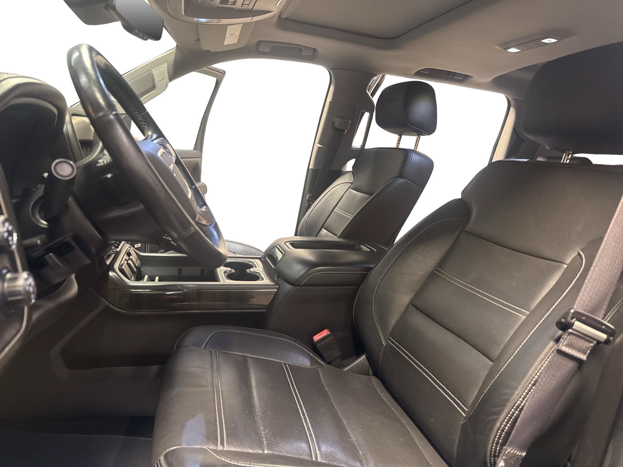 Used 2015 GMC Sierra 1500 Denali w/ Driver Alert Package AWD/4WD image 9