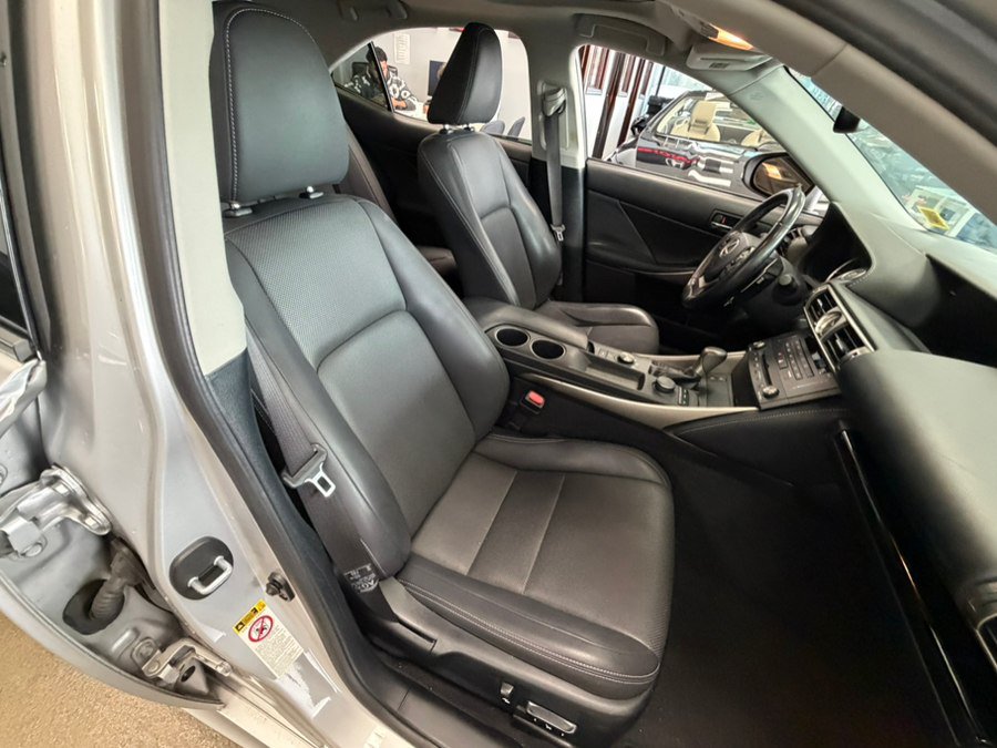 Used 2015 Lexus IS 250 w/ Premium Package RWD image 41