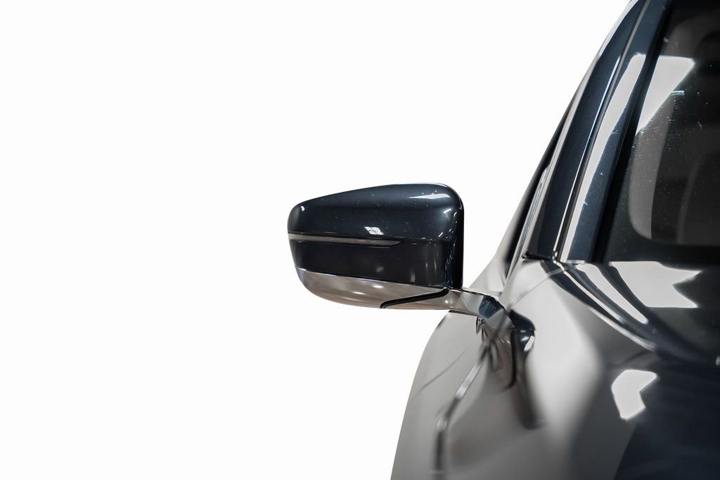 Used 2020 BMW 740i w/ Premium Package image 6