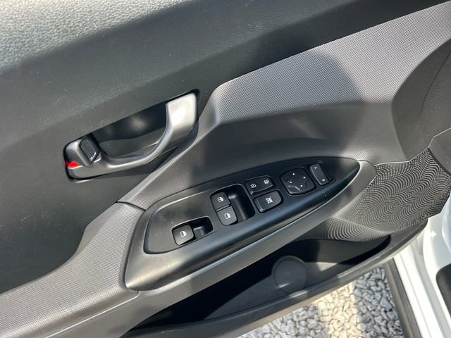 Used 2019 Hyundai Veloster Turbo Ultimate image 30