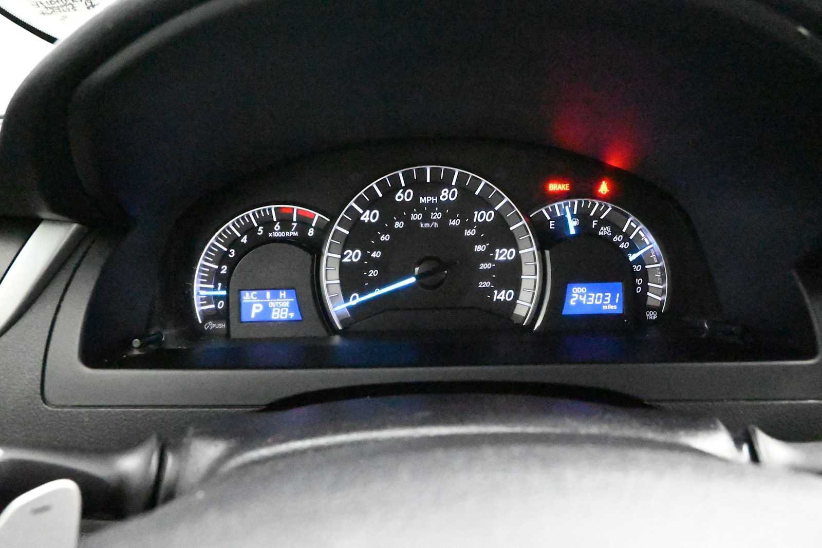 Used 2014 Toyota Camry SE FWD image 48