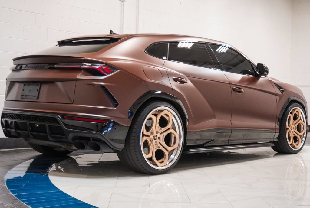 Used 2019 Lamborghini Urus AWD/4WD image 37