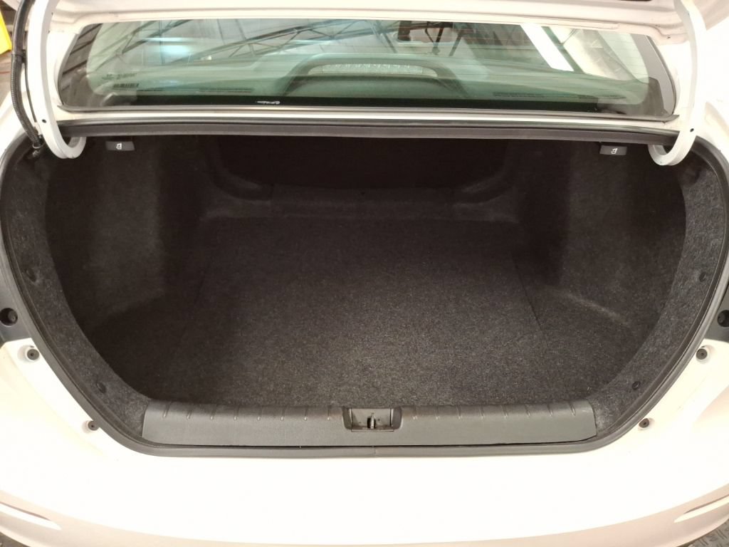 Used 2021 Honda Insight EX image 11
