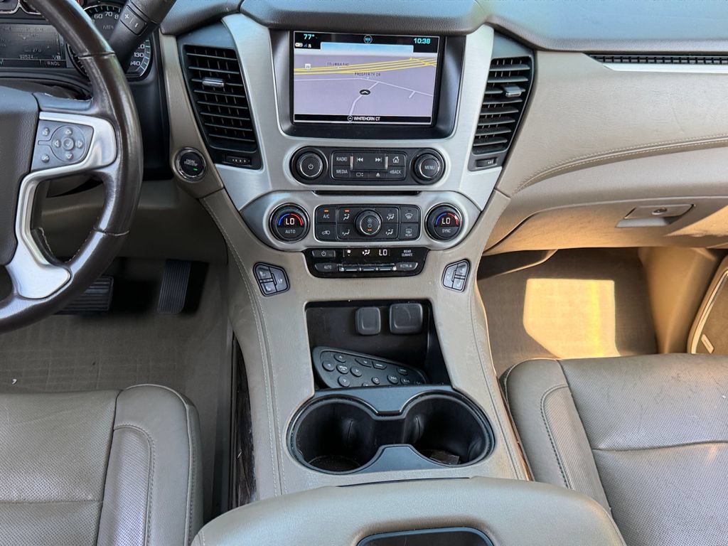 Used 2020 GMC Yukon XL SLT w/ Premium Edition AWD/4WD image 14